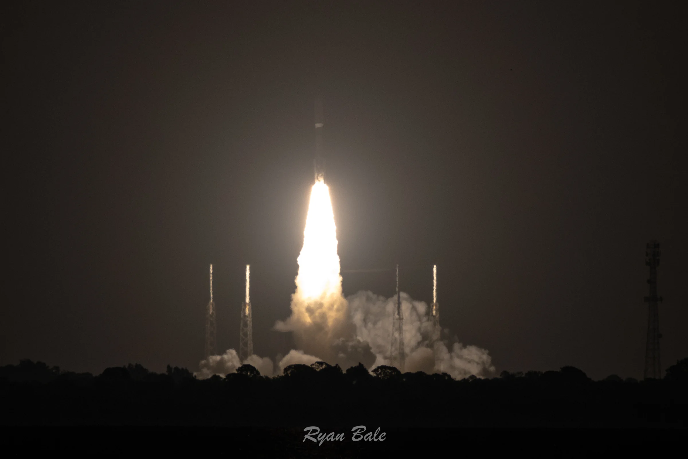 533A1156 launch photo